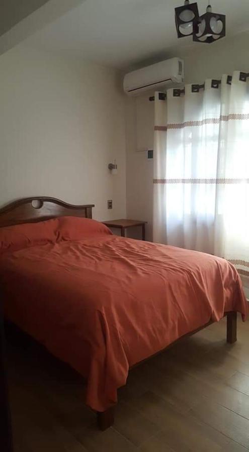 Hotel El Super 8 ซานตาครูซเดอลาเซียร์รา ภายนอก รูปภาพ